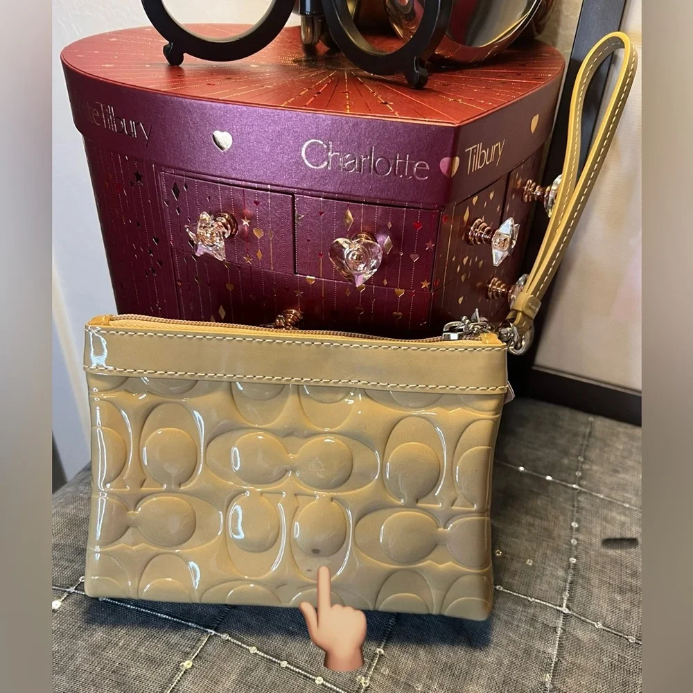 Coach elegant wristlet
